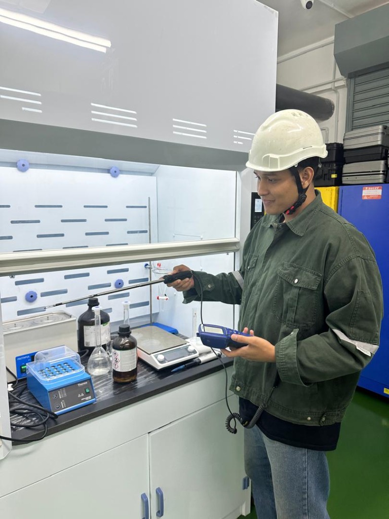 Laboratory Fume Hood Face Velocity Certification (LEV)