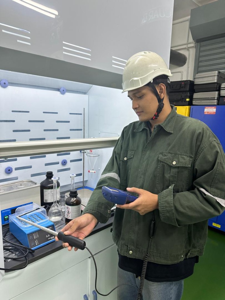Laboratory Fume Enclosure Velocity Sensor Calibration & Survey